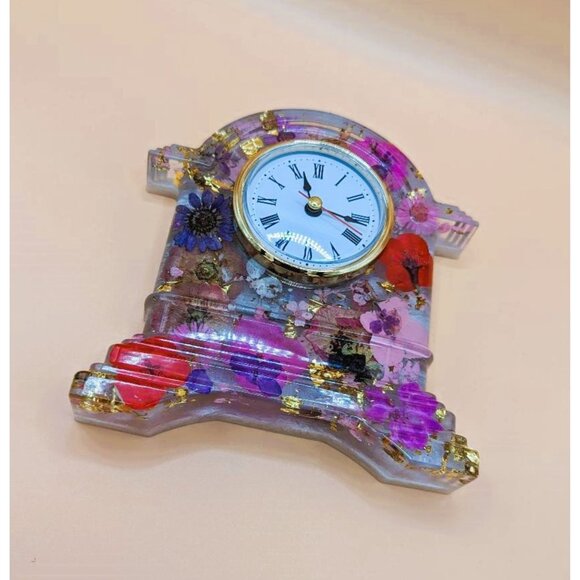 Small Resin Mantel/Desktop Clock Floral Hand Crafted NEW - Picture 2 of 7